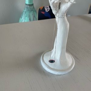 NWOT Kendra Scott necklace.